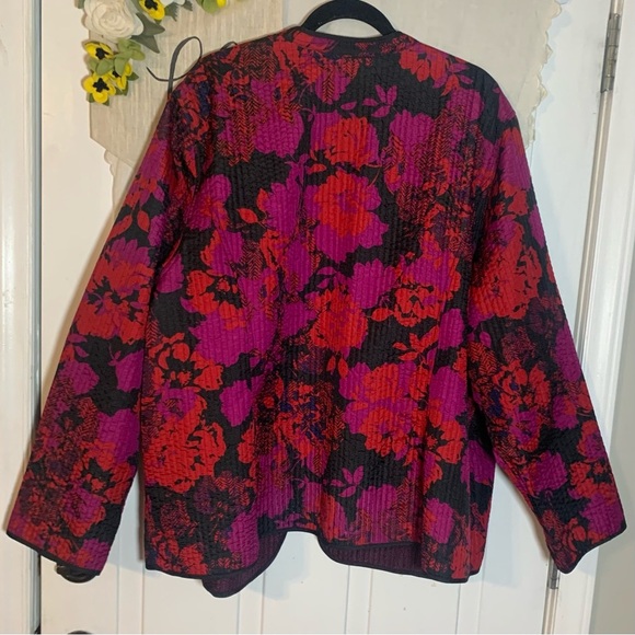 Catherines Floral Red & Purple Reversible Quilted Lightweight Jacket [3X 26/28] - Picture 3 of 8